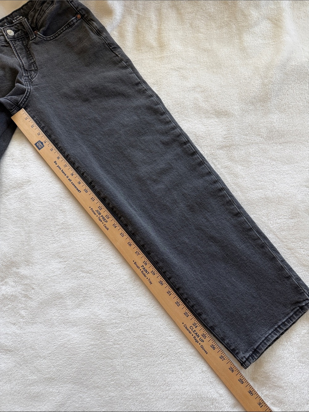 Old Navy Petite High-Waisted OG Loose Jeans - Picture 13 of 16